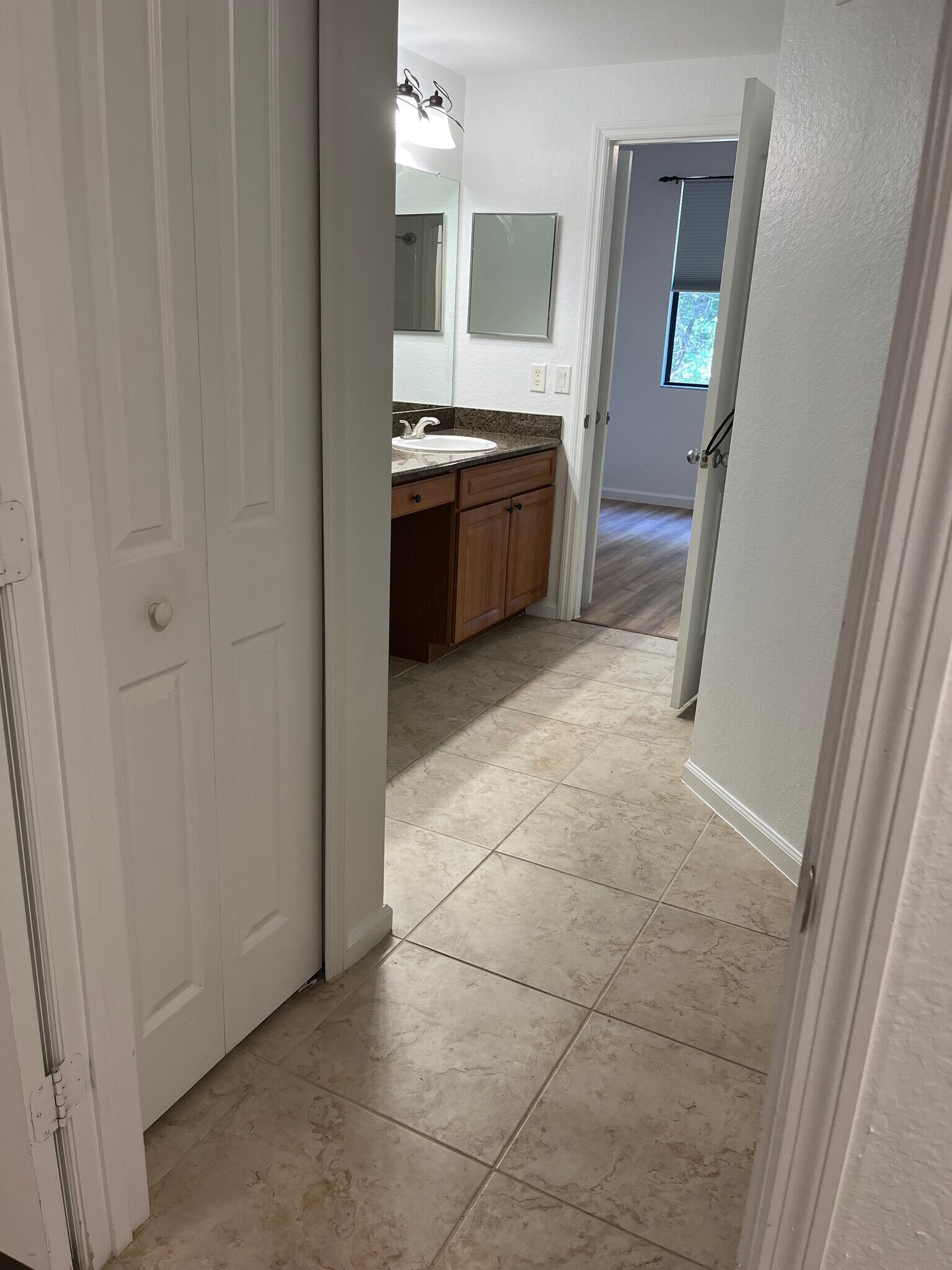 Building Photo - 12975 Positano Cir