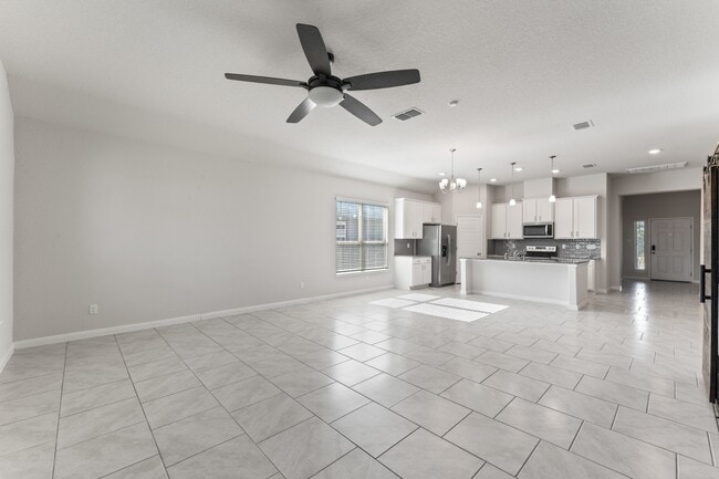 Building Photo - 229 Stag Way