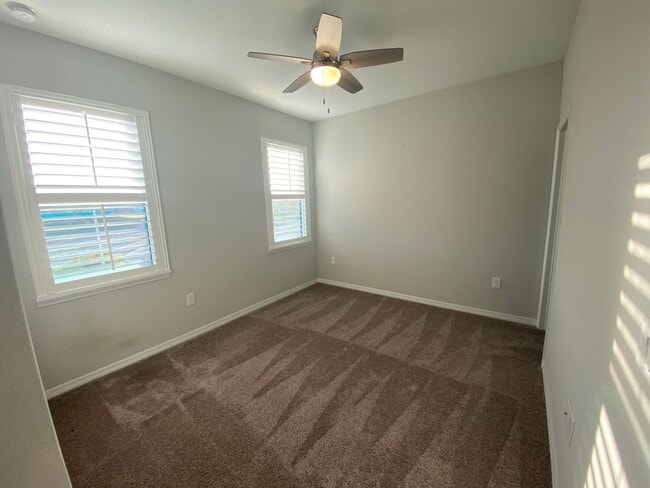 Building Photo - 3 Bedroom 3.5 Bath Home in Winter Park for...