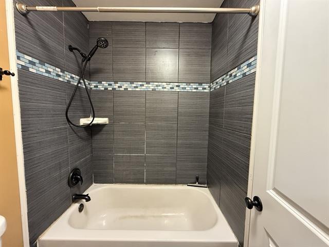 Building Photo - 117 Hanover St