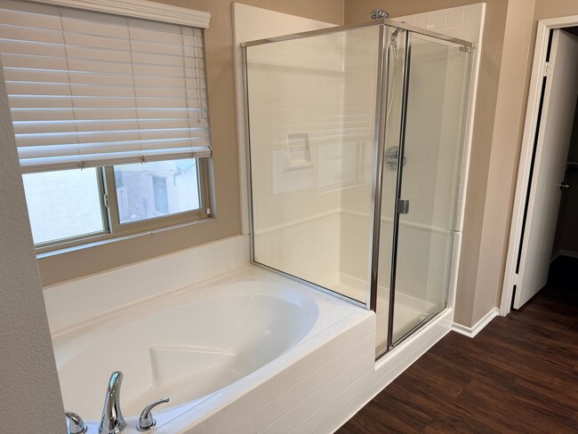 Building Photo - Estrella home for rent!