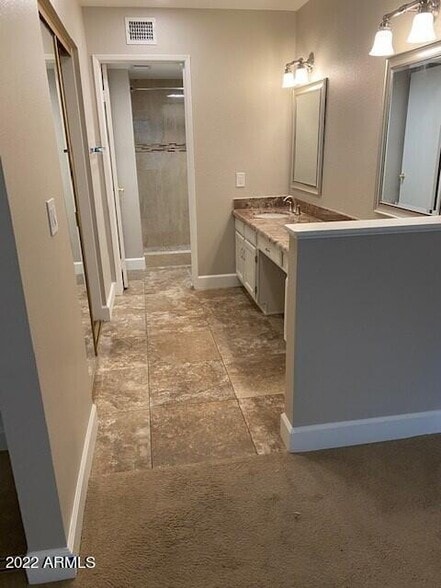 Building Photo - 12620 S Tonto Ct