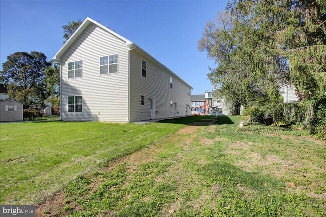 Building Photo - 36 Dahlgren St