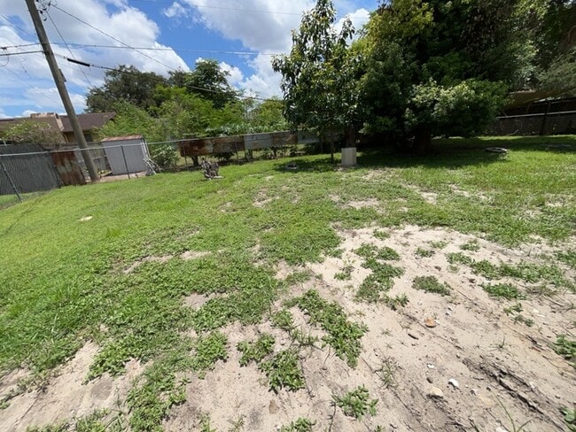 Building Photo - 4615 Mars Ct