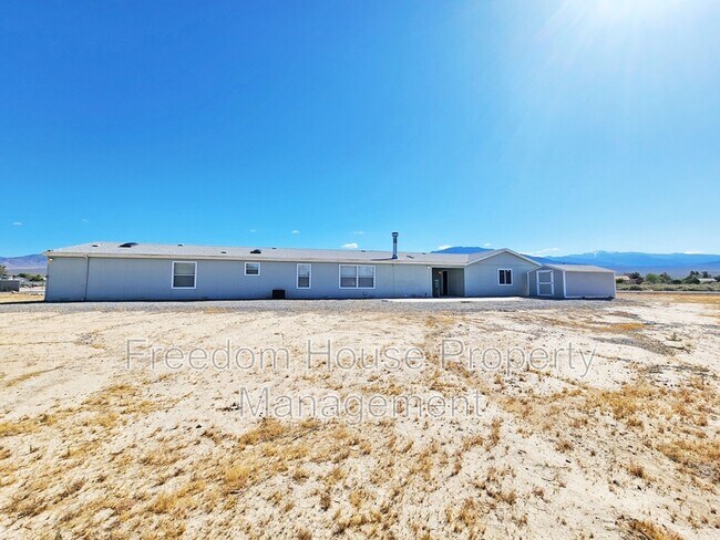 Building Photo - 5220 Jerry Ave