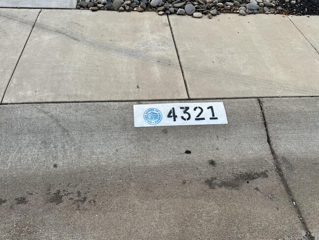 Building Photo - 4321 Paulson Ln