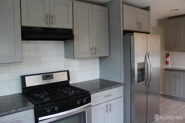 Building Photo - 899 Green St