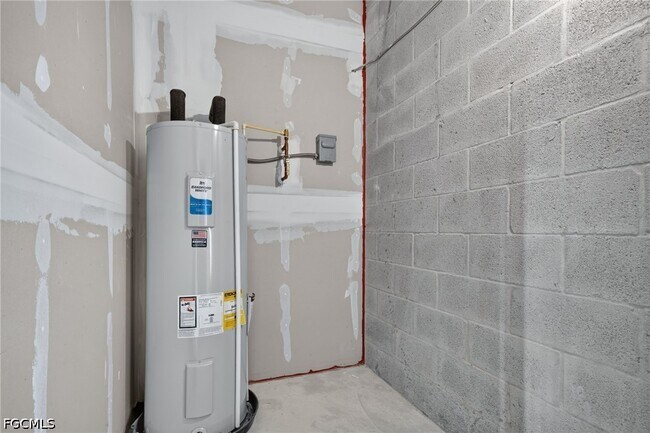 Building Photo - 5479 Double Eagle Cir