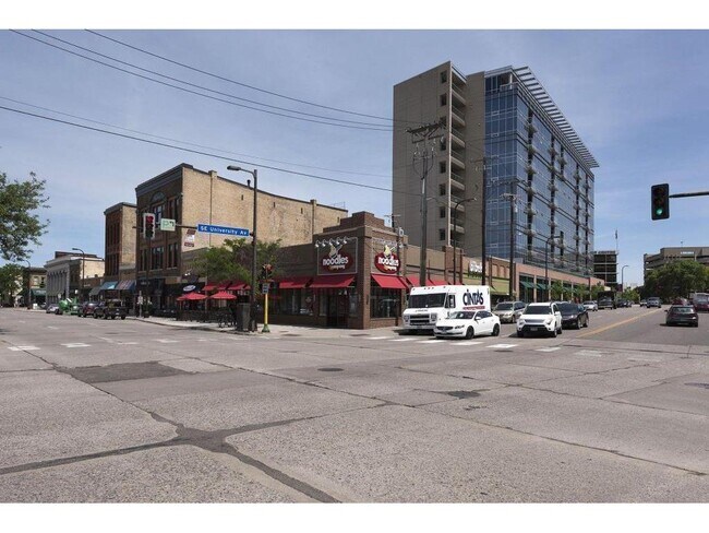 Building Photo - 215 7th St NE