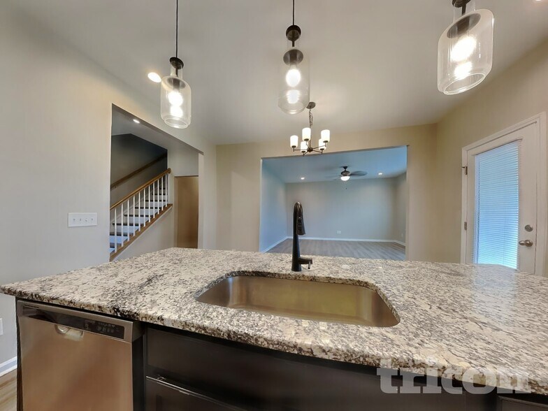 Building Photo - 152 Walker Grv Ln