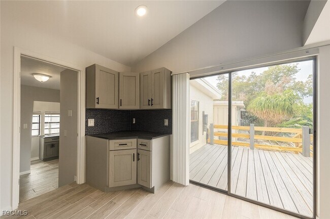 Building Photo - 12743 Brewster Dr