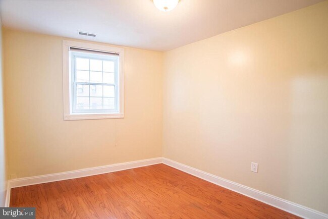 Building Photo - 1124 E Passyunk Ave