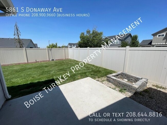 Building Photo - 5861 S Donaway Ave