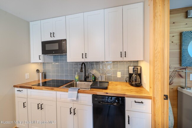 Building Photo - 52 Co Rd 65A