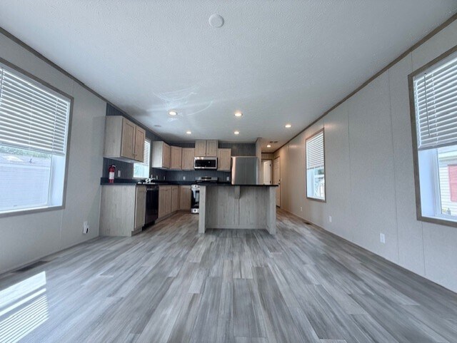 Building Photo - 29810 W Essex Ct