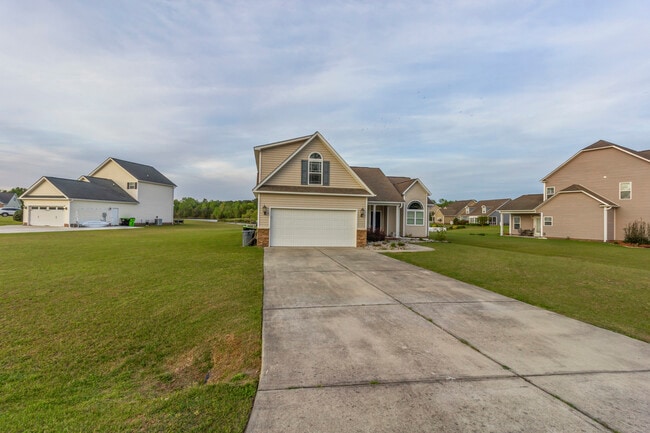 Building Photo - 301 Antioch Rd