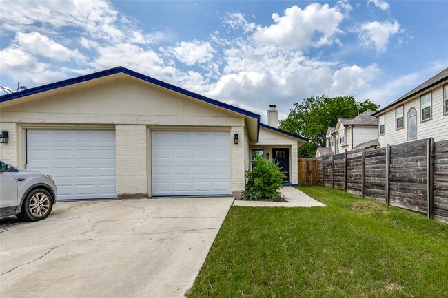 Building Photo - 7202 Carver Ave