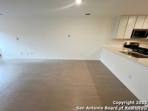 Building Photo - 14102 Enfield Fls