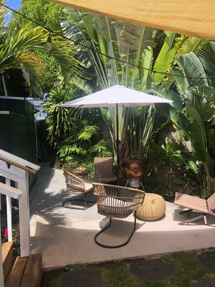 Building Photo - 827A Oneawa St