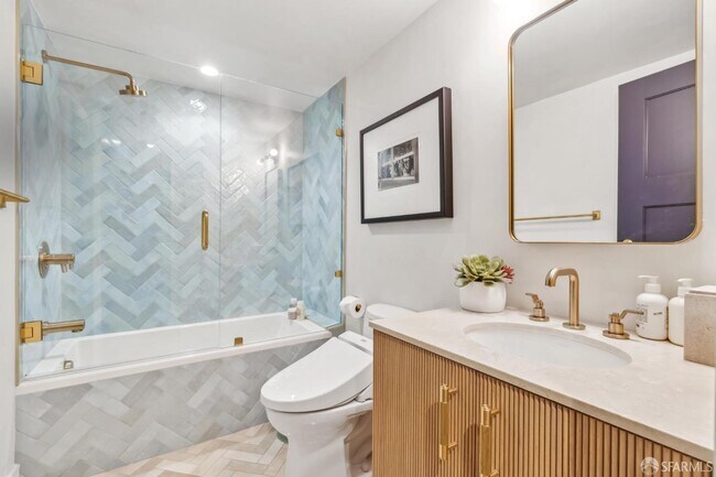 Building Photo - 7 Seymour St