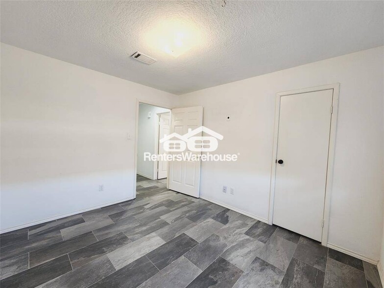 Building Photo - 1619 Merton Dr