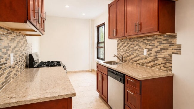 Floorplan - 30 Dongan Place