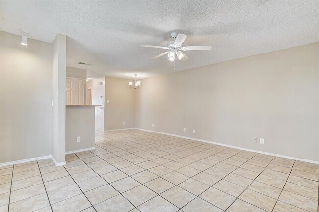 Building Photo - 8704 Clearbrook Trail