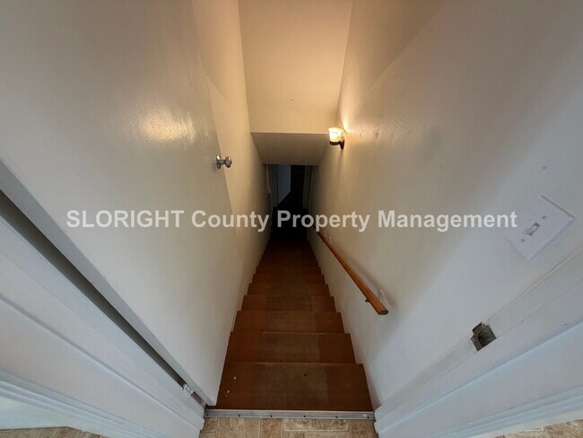 Building Photo - AVAILABLE JUNE - 4 Bed/ 2 Bath SLO Home