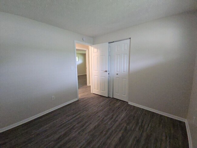 Building Photo - 5612 Harshmanville Rd