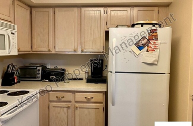 Building Photo - 4545 Wheaton Dr