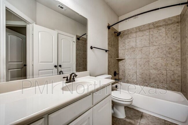 Building Photo - 13293 Dianna Dr