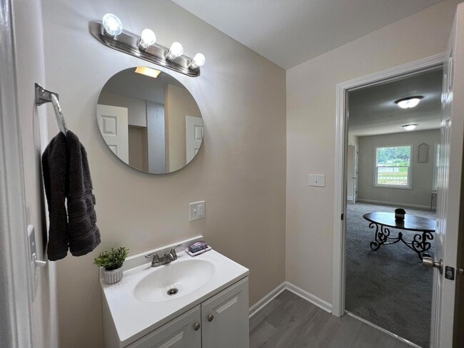 Building Photo - 237 Krouser Dr