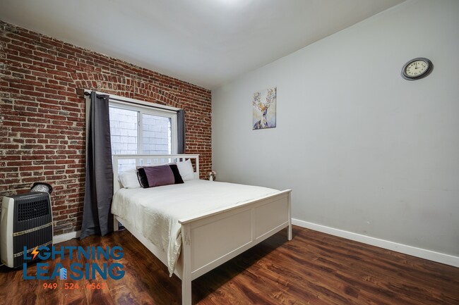 Primary Photo - 1420 Flower St