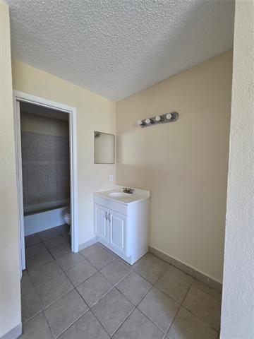 Building Photo - 6408 Elmview Dr