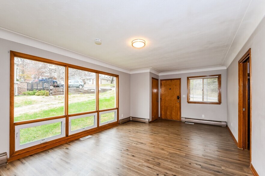 Building Photo - 137 Courtland Pl