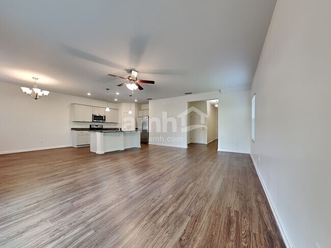 Building Photo - 155 E Jayce Way
