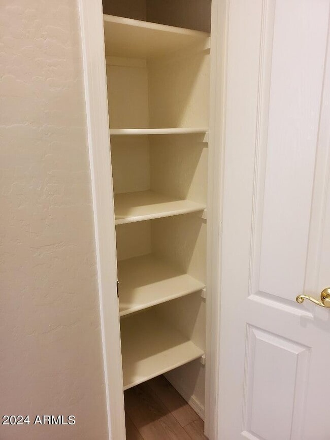 Building Photo - 1864 W Olive Way