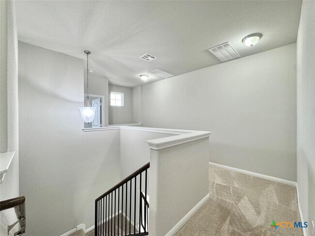 Building Photo - 113 Homily Dr