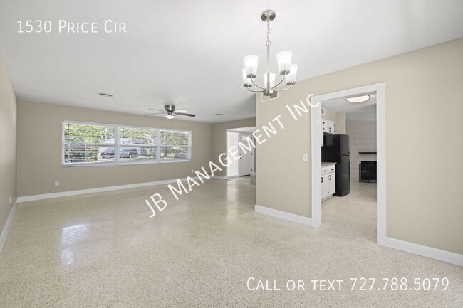 Building Photo - 1530 Price Cir