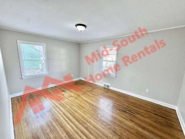 Building Photo - 1051 Mosby Rd