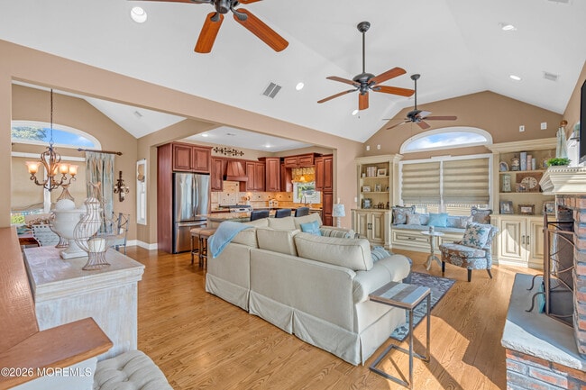 Building Photo - 11 Luppatatong Ave