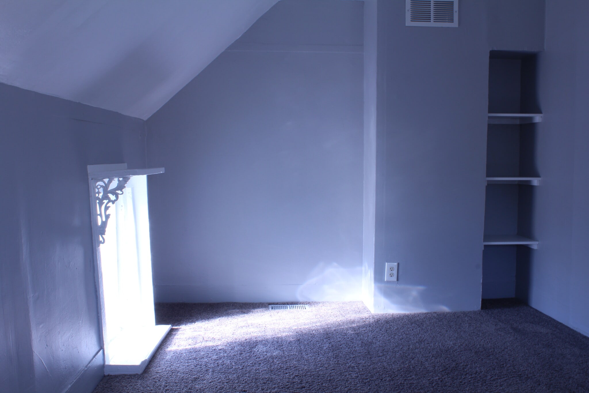 Spacious bedroom - 441 Crosby St NW