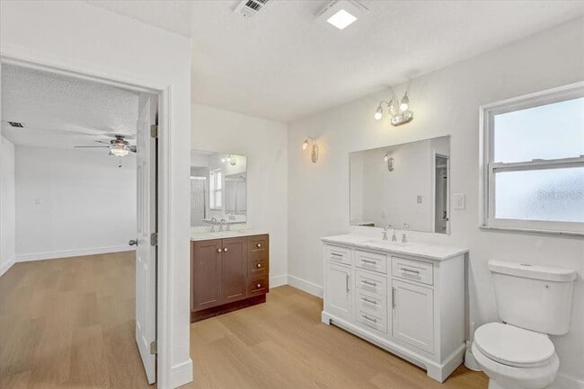 Building Photo - 7012 Pin Cherry Ln