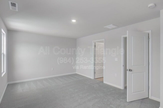 Building Photo - 1715 Chirping Trl