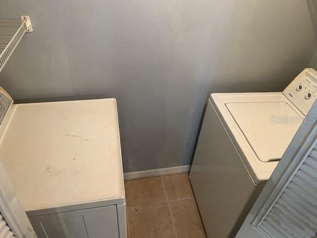 Building Photo - 6124 SW 11th Pl