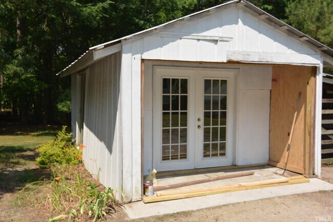 Building Photo - 643 Mt Pisgah Church Rd