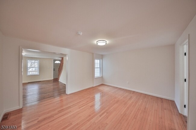 Building Photo - 171 Lewis St
