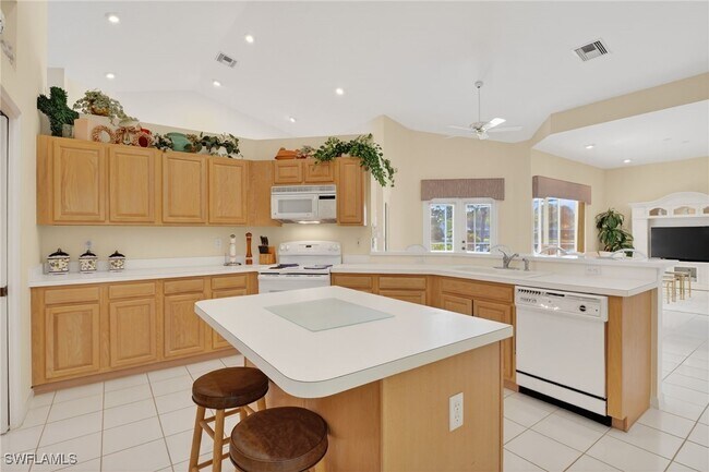 Building Photo - 6687 Huntley Ln S