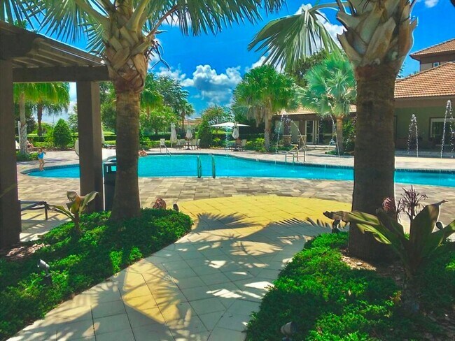 Building Photo - BEAUTIFUL CHAMPIONSGATE HOME WITH LAKE VIEW