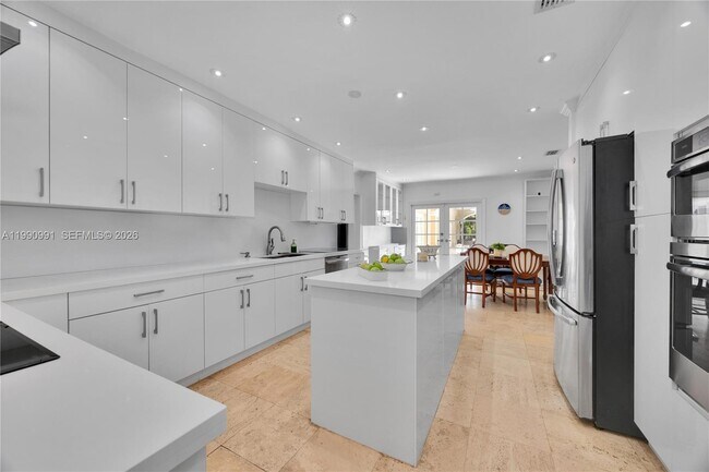 Building Photo - 6200 Granada Blvd